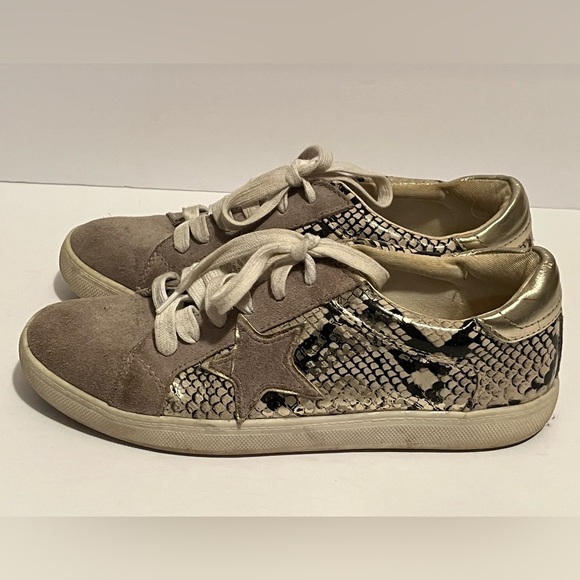 Steve Madden Amalfi Women's Metallic Python Snake Star Sneakers - Picture 6 of 14